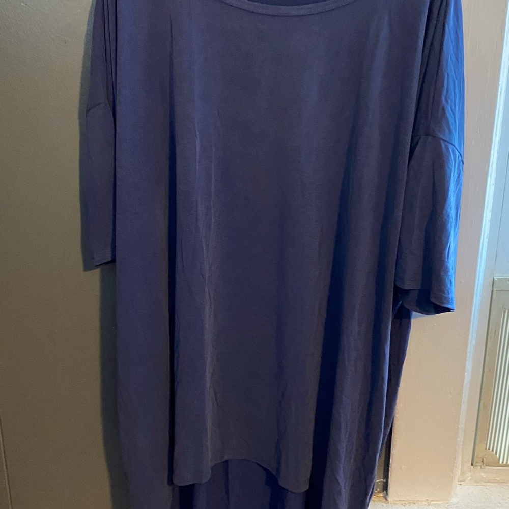 Shirt. Lularoe